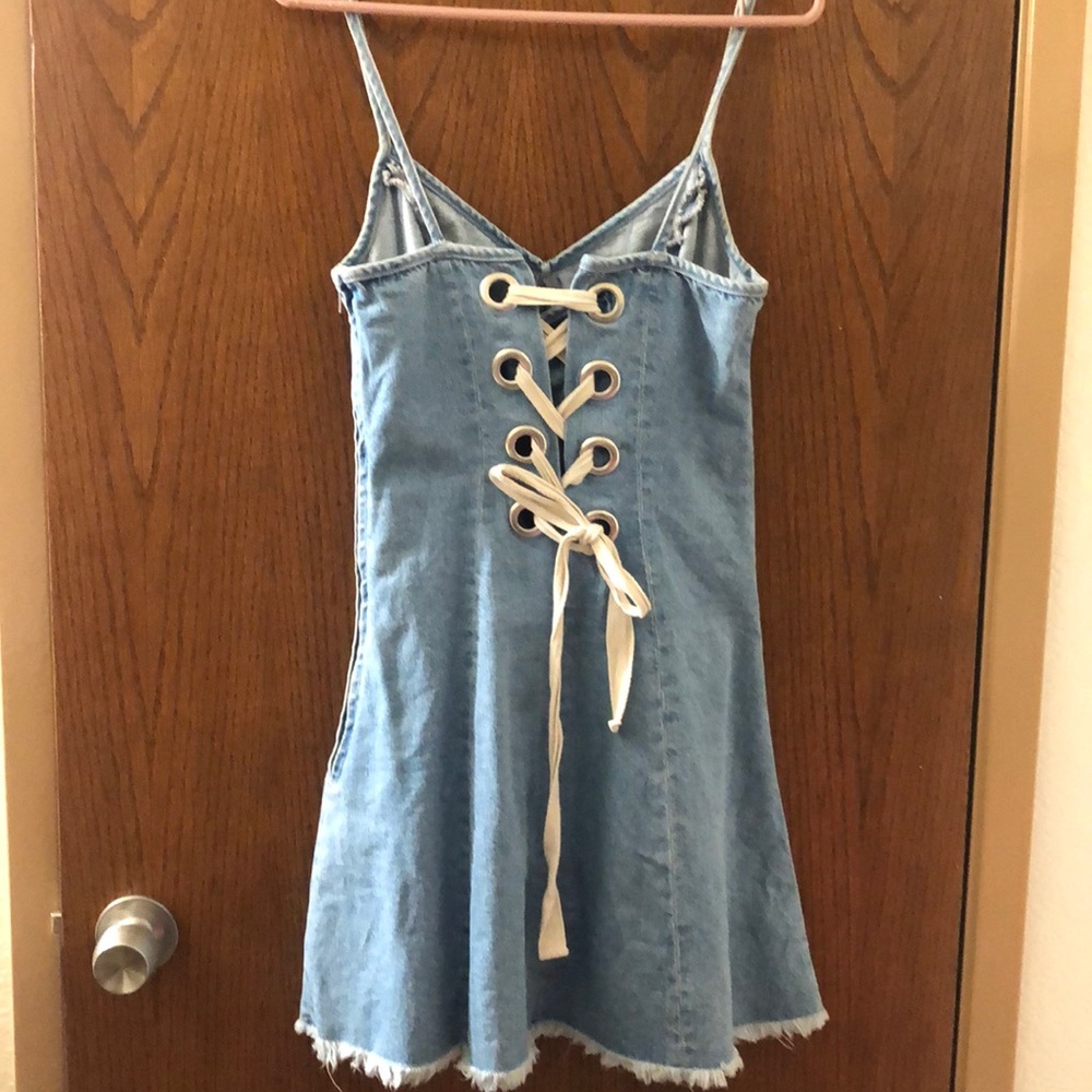 TOPSHOP DENIM DRESS - Picture 2 of 3